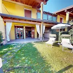 Relax For Family Pool, Wi-fi, Private Garden Garda Pleasure By Bookinggardalake Apartment