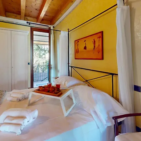 Apartment Garda Pleasure By Bookinggardalake Padenghe sul Garda